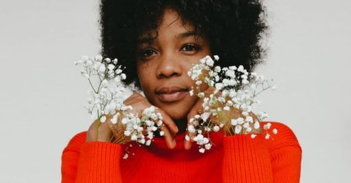 Baños espirituales con flores blancas