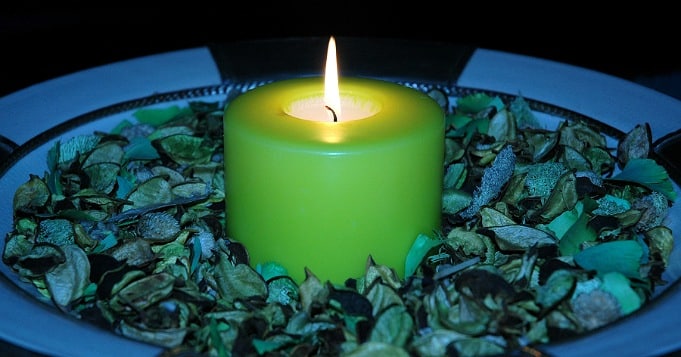 Meaning of the green candle